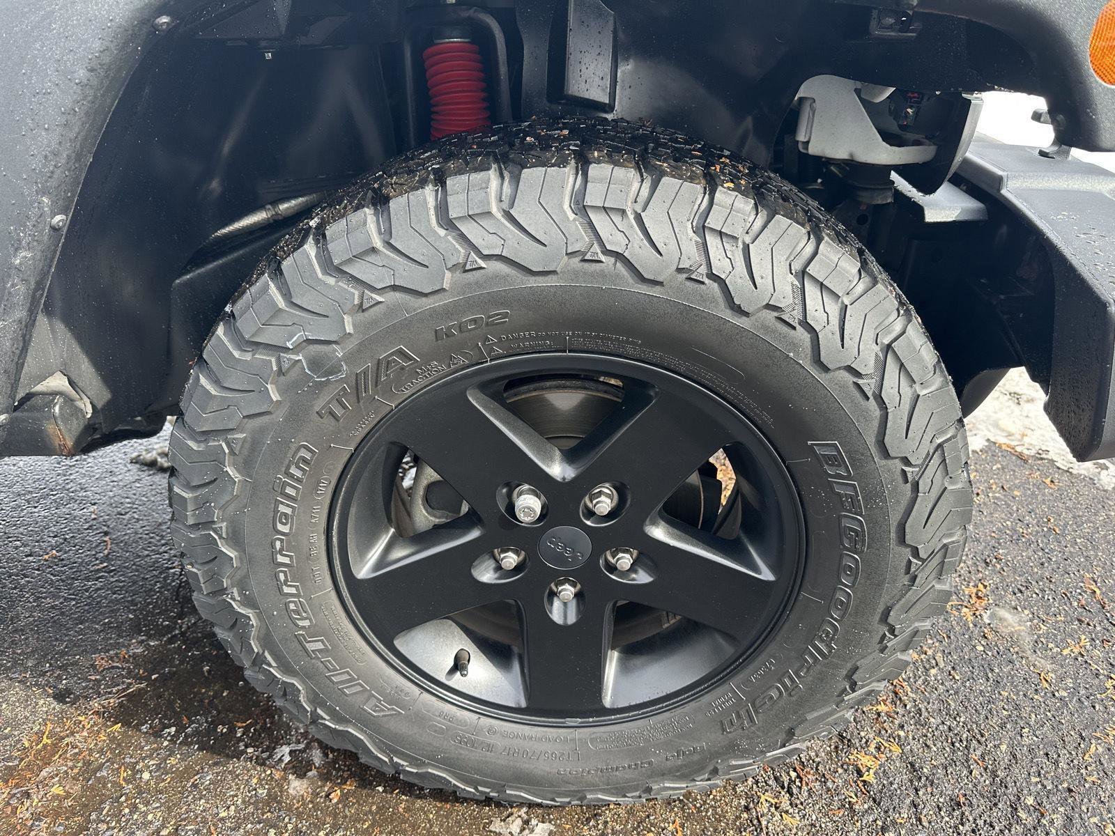 Used 2017 Jeep Wrangler Unlimited Sport image 6