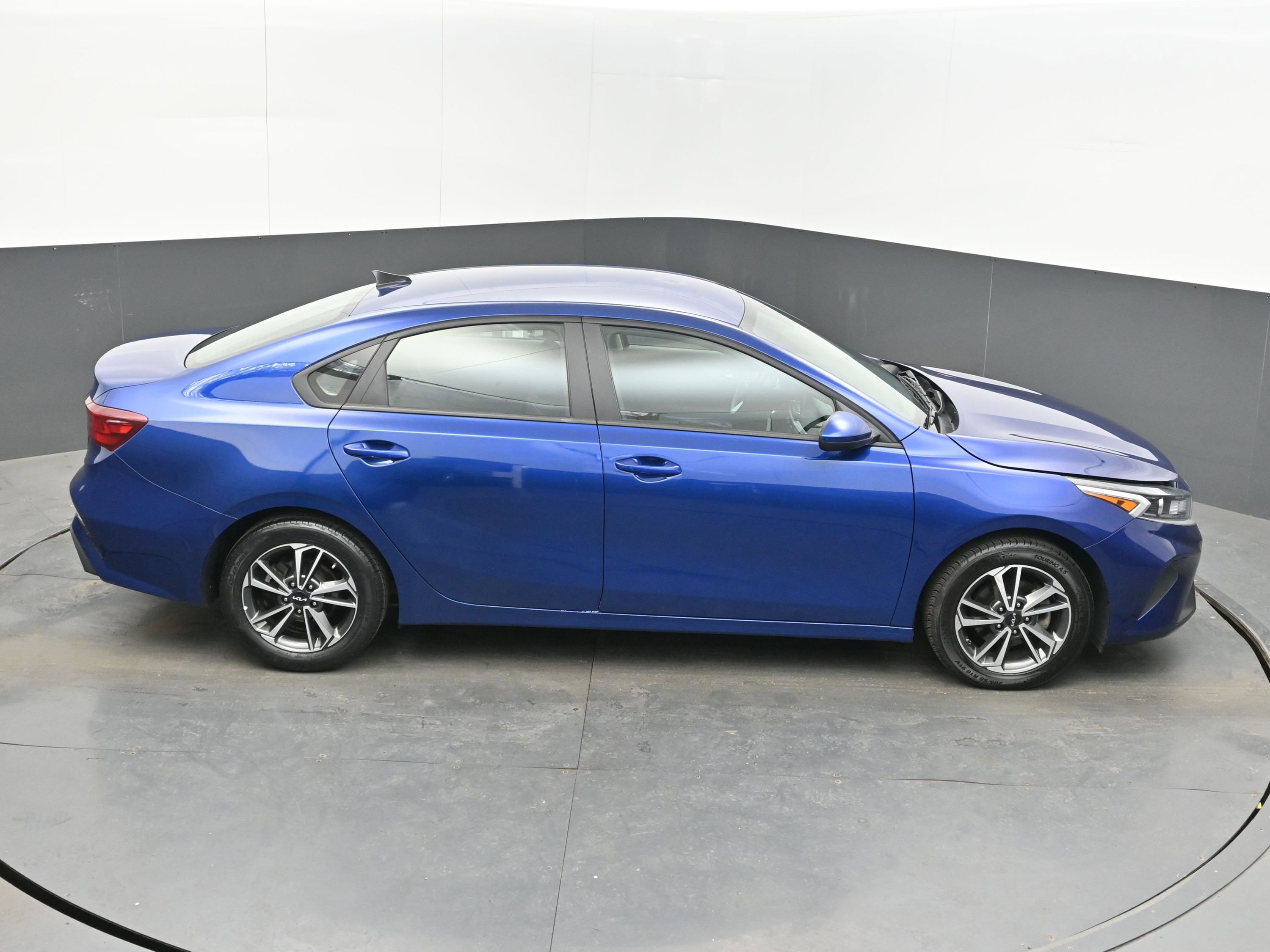 Used 2023 Kia Forte LXS image 38