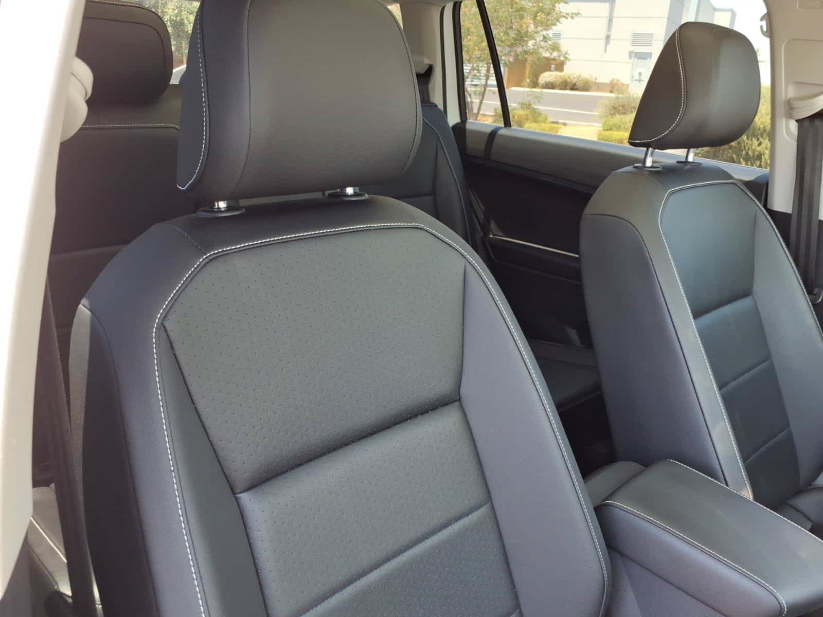 Used 2021 Volkswagen Tiguan SEL FWD image 18
