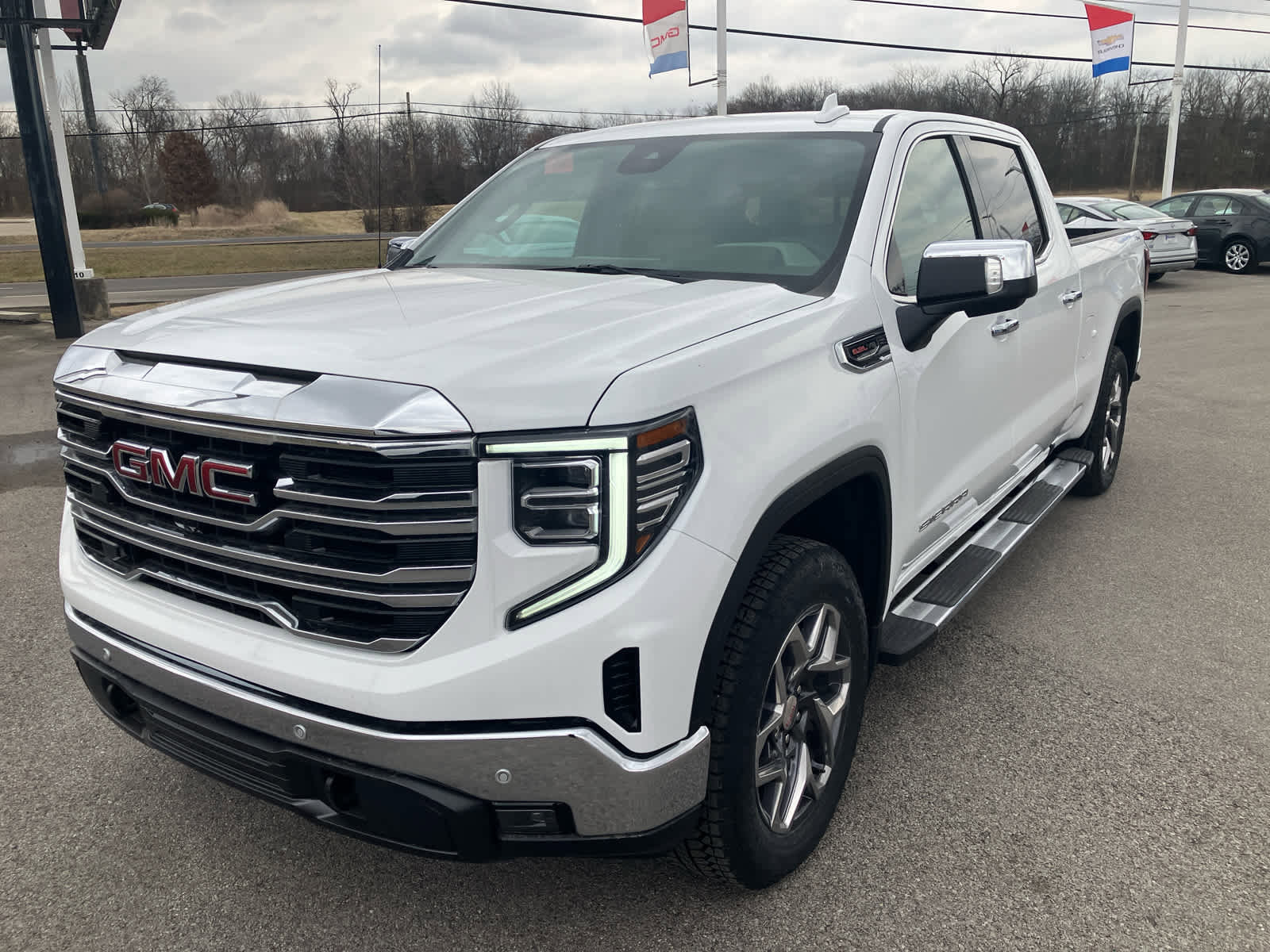 New 2026 GMC Sierra 1500 SLT w/ SLT Premium Plus Package image 3