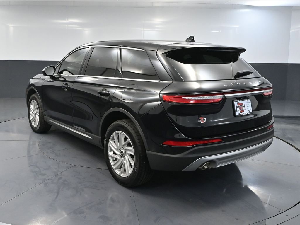 Used 2024 Lincoln Corsair Premiere image 8