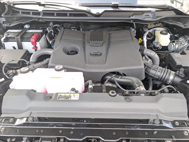 Used 2026 Toyota Tundra SR5 AWD/4WD image 17