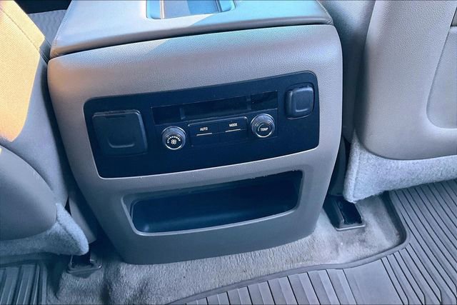 Used 2015 GMC Yukon SLE w/ Convenience Package image 34