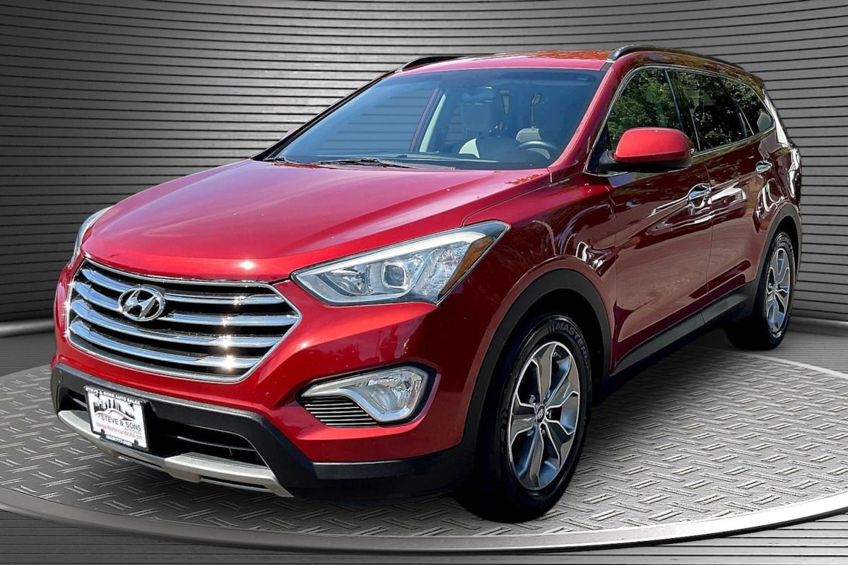 Used 2015 Hyundai Santa Fe GLS AWD/4WD image 3