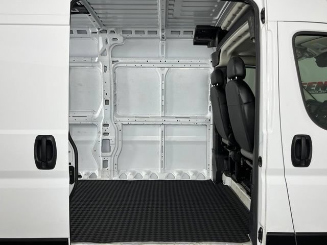 Used 2025 RAM ProMaster 3500 w/ Convenience Group FWD image 3