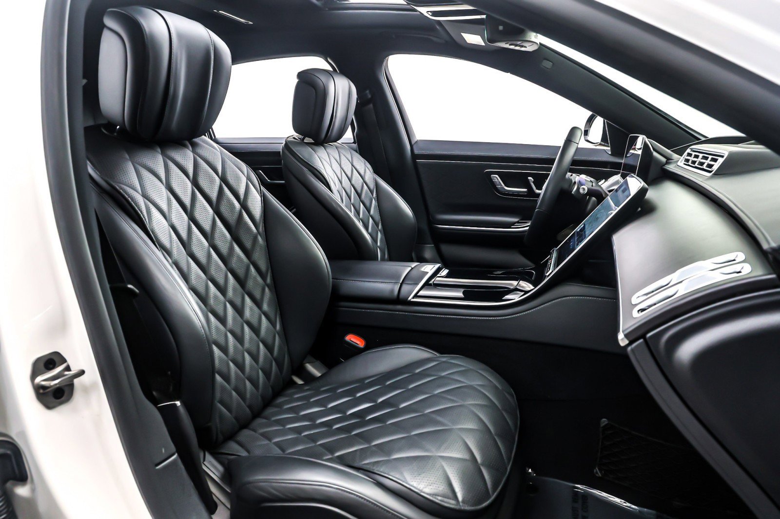 Used 2023 Mercedes-Benz S 580e 4MATIC Sedan image 8