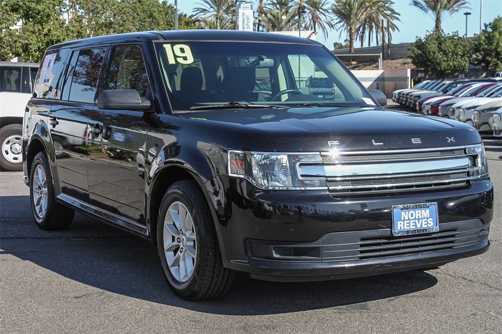 Used 2019 Ford Flex SE image 3