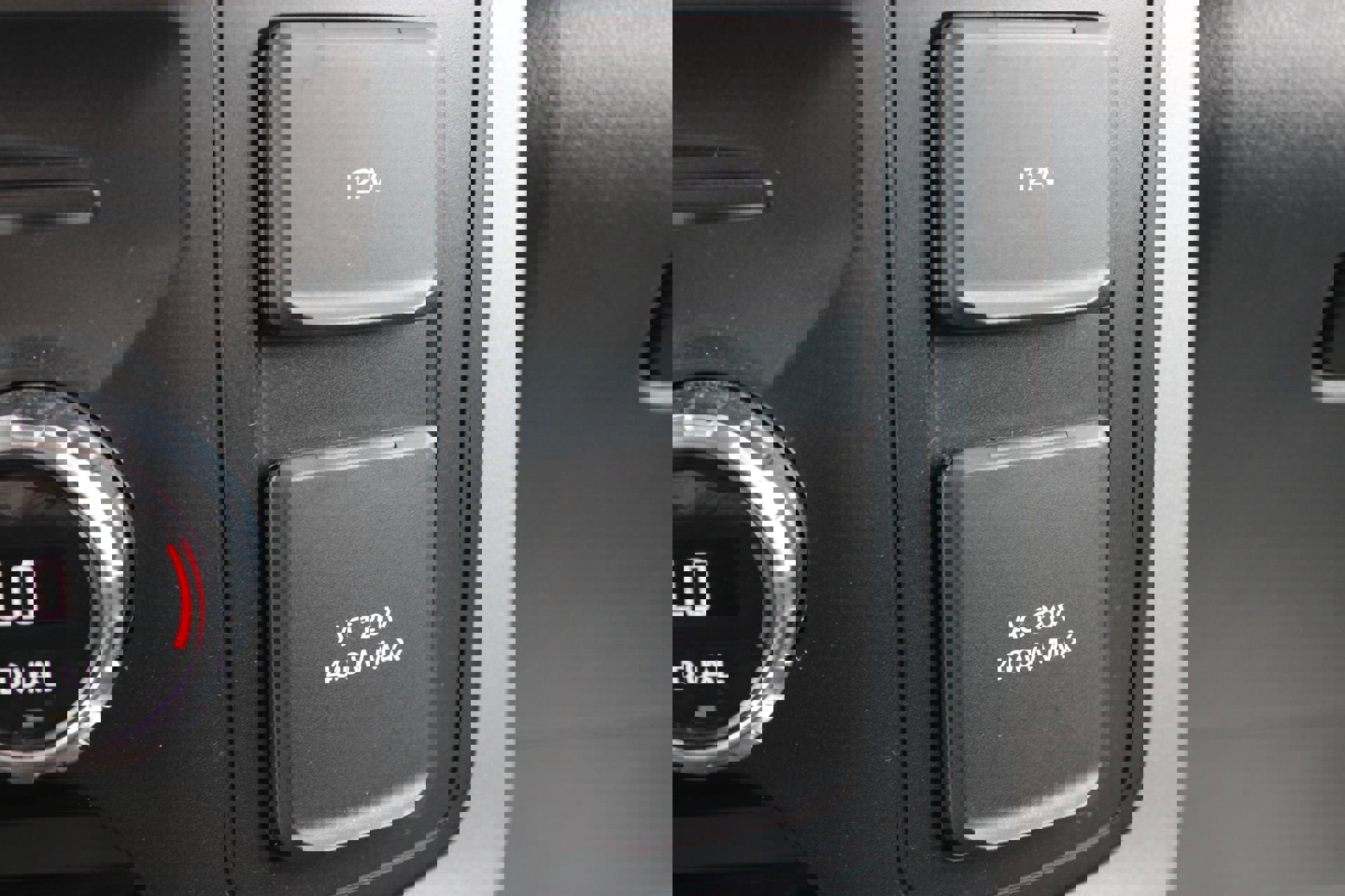 Used 2021 Ford F150 Lariat w/ FX4 Off-Road Package image 40