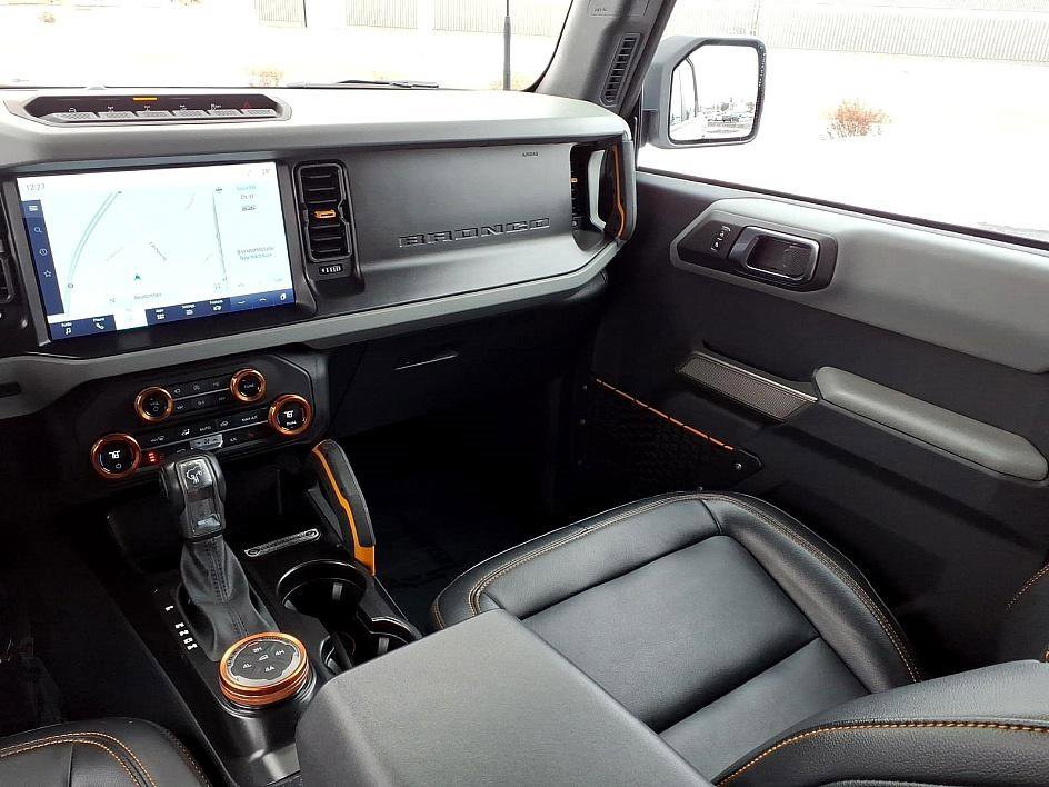 Used 2023 Ford Bronco Badlands image 25