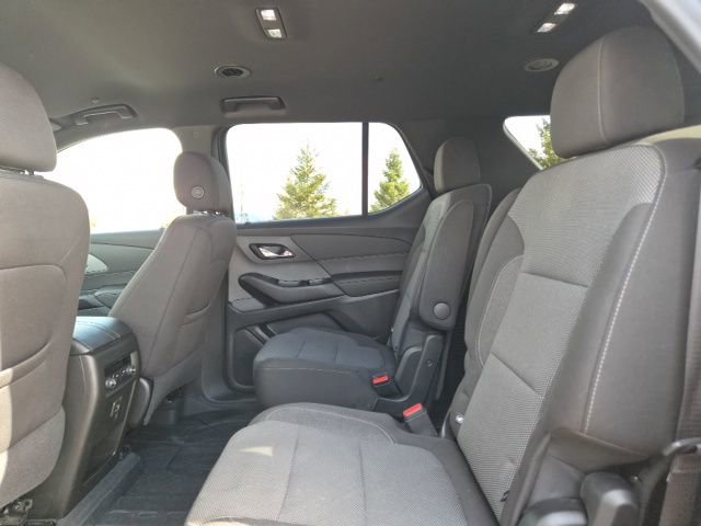Used 2024 Chevrolet Traverse LT w/ LPO, Floor Liner Package image 30