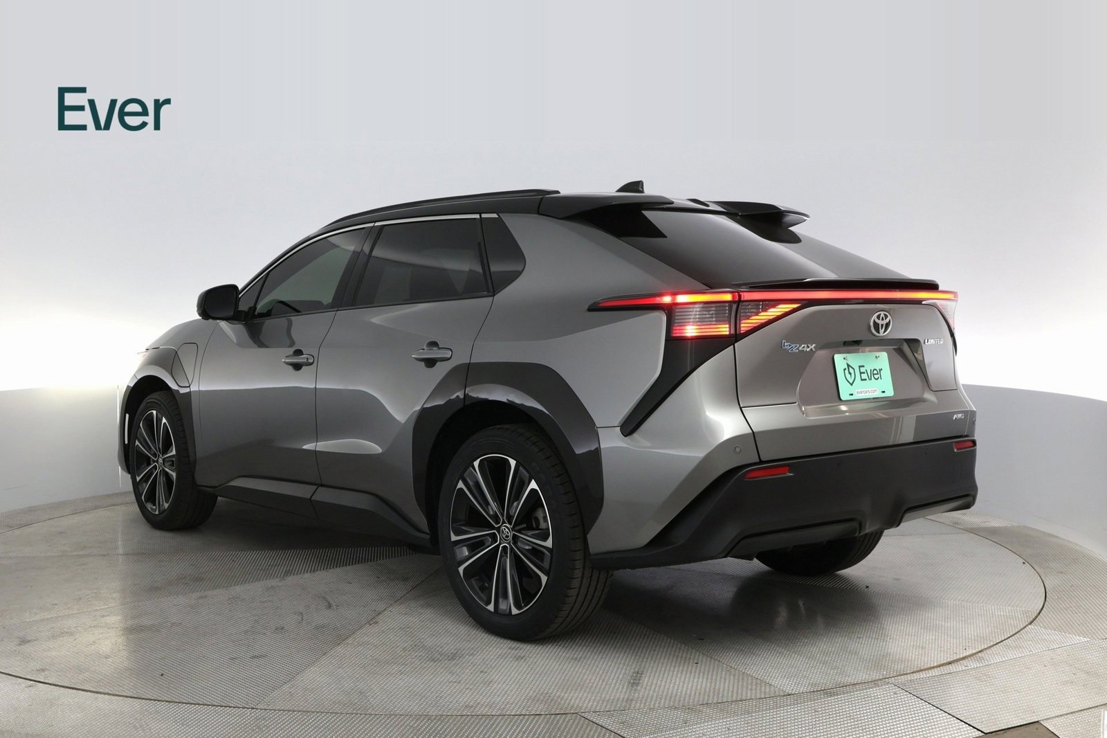 Used 2023 Toyota bZ4X Limited image 14