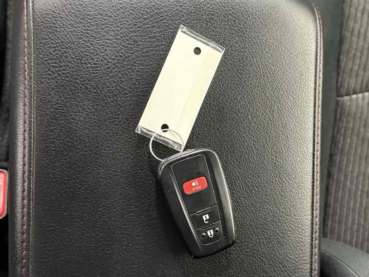 Used 2024 Toyota 4Runner TRD Off-Road image 32