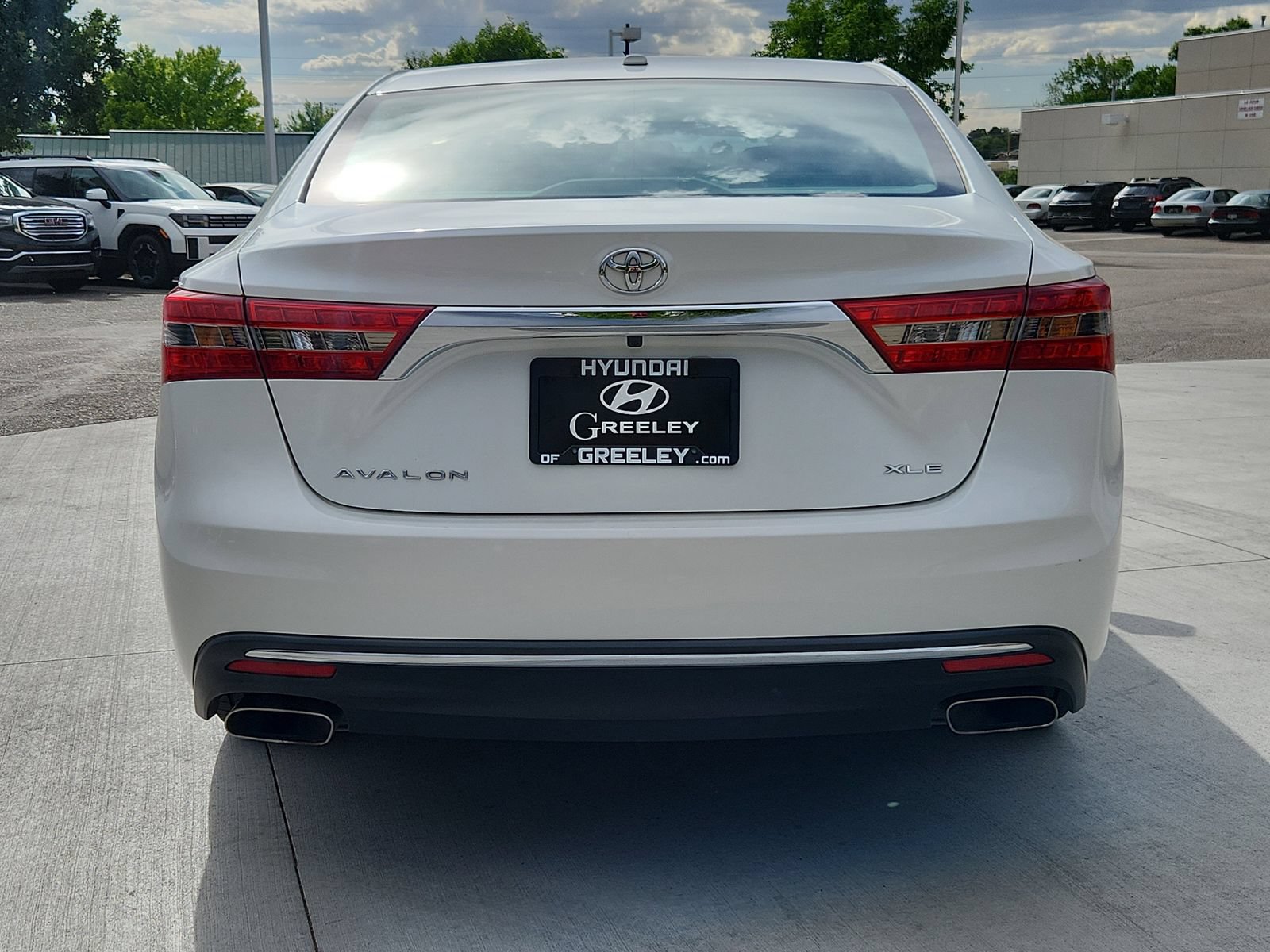 Used 2016 Toyota Avalon XLE FWD image 4