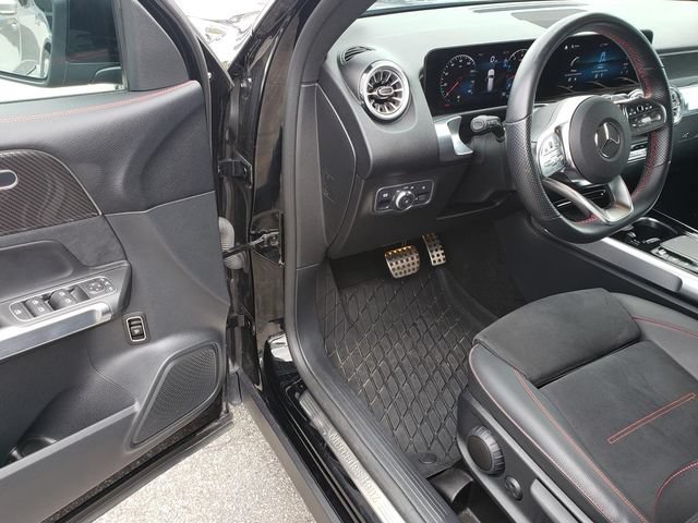 Certified 2023 Mercedes-Benz GLB 250 4MATIC image 12