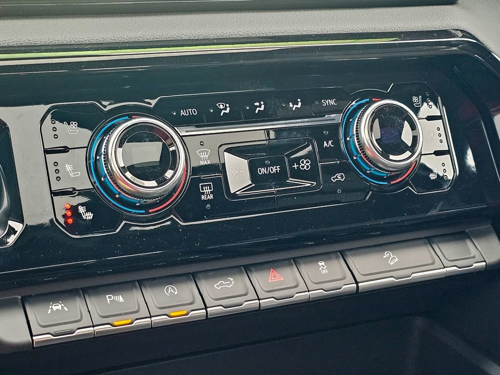 New 2026 GMC Sierra 1500 AT4 w/ AT4 Premium Package image 29