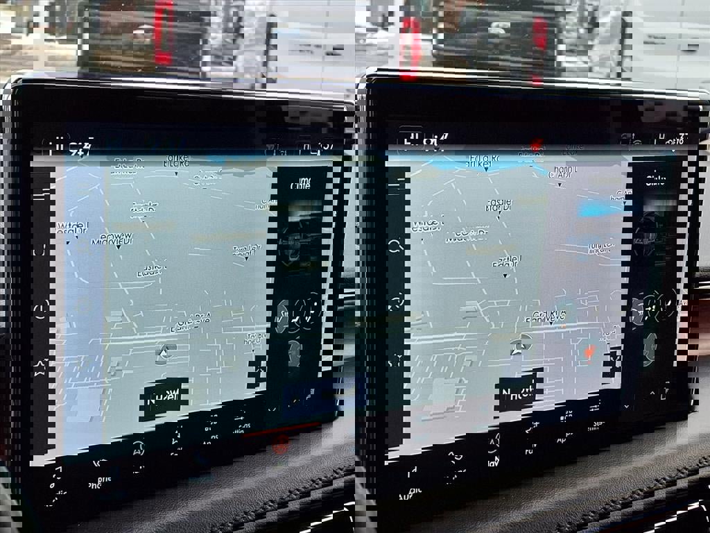 Used 2022 Lincoln Nautilus Reserve w/ Equipment Group 201A image 19