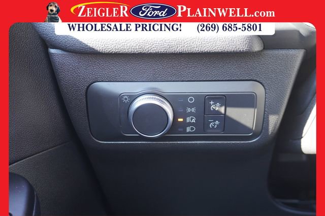 Used 2022 Ford Escape SE w/ Cold Weather Package image 28