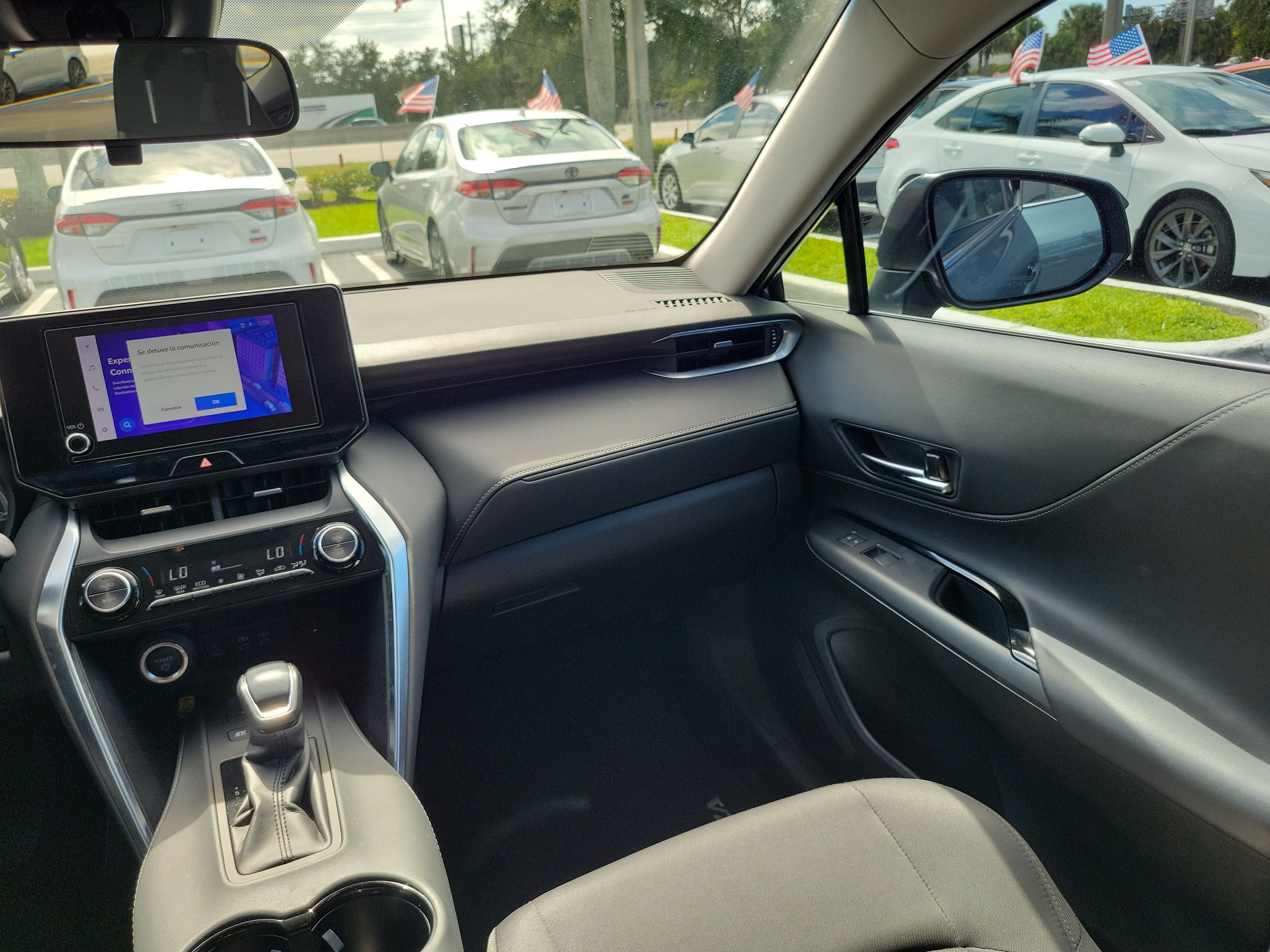 Used 2023 Toyota Venza LE AWD/4WD image 17