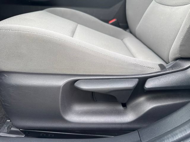 Used 2024 Toyota Prius LE FWD image 13
