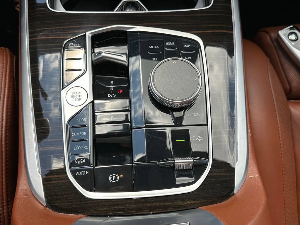 Used 2023 BMW X7 xDrive40i w/ Premium Package AWD/4WD image 49