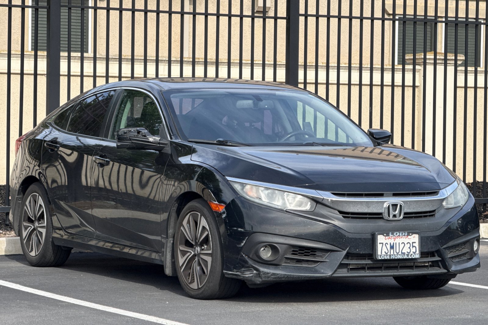 Used 2016 Honda Civic EX-L image 2