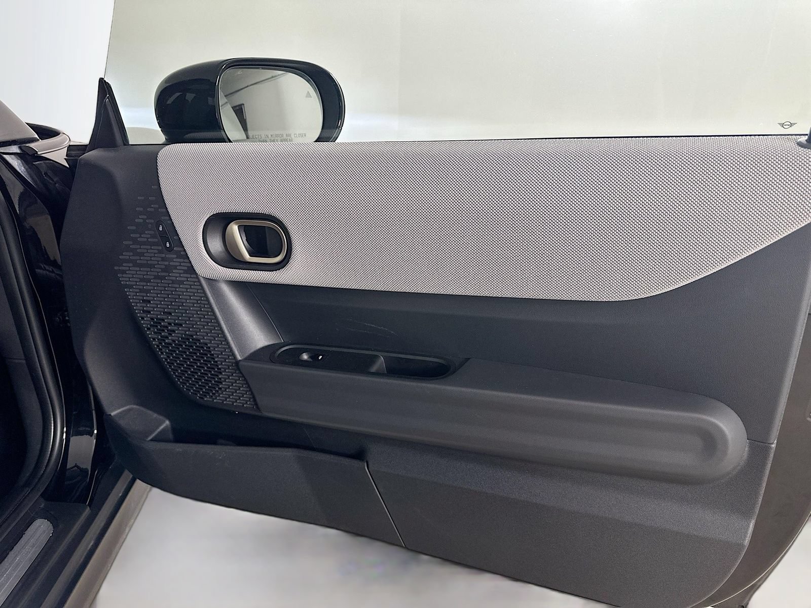 Used 2025 MINI Cooper S FWD image 39
