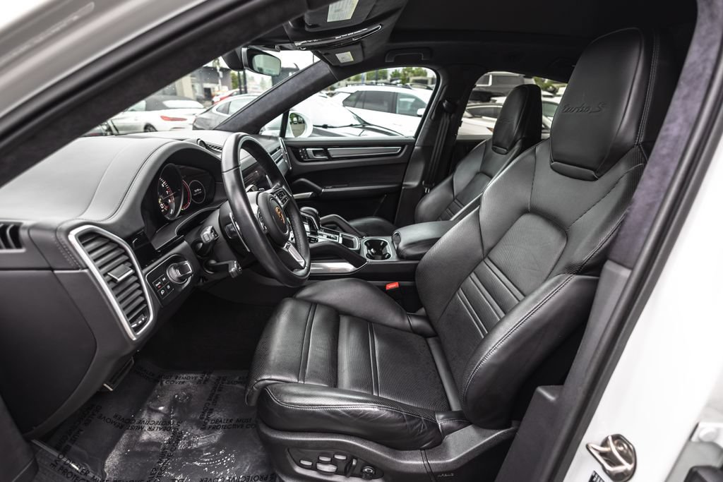 Used 2023 Porsche Cayenne Turbo S AWD/4WD image 24