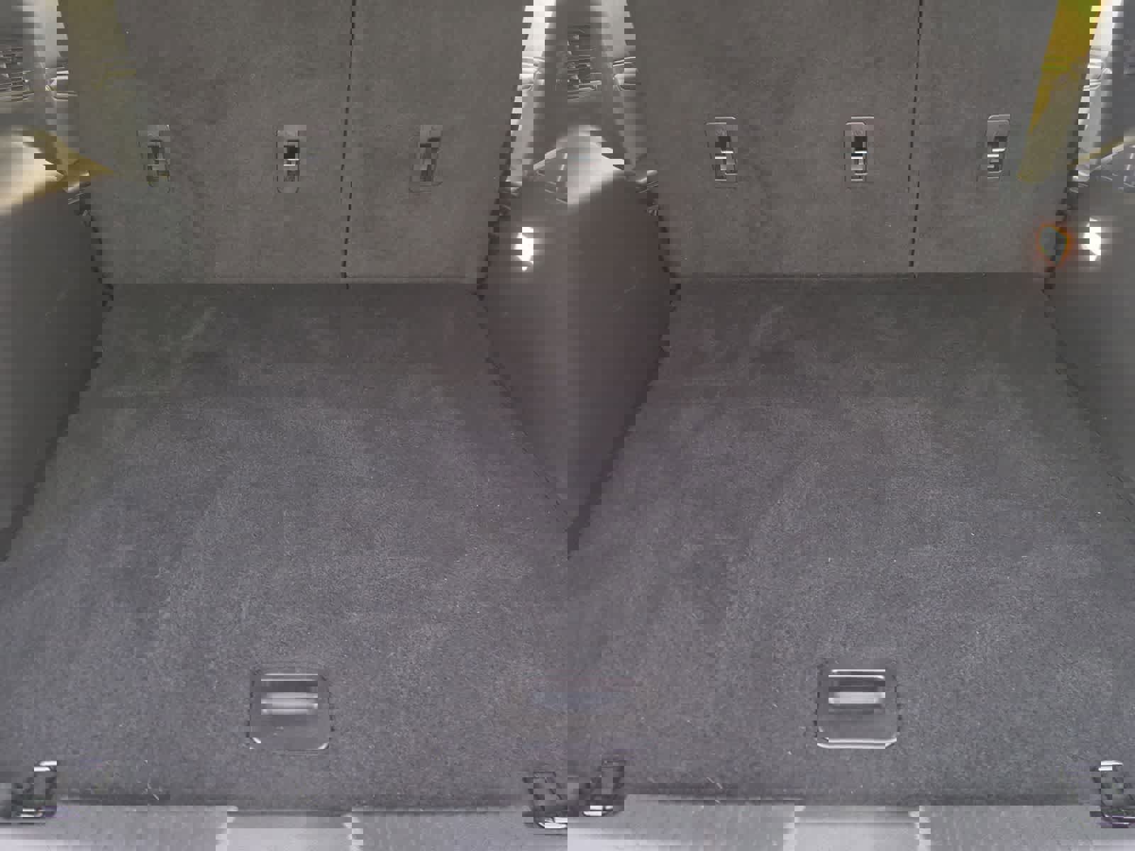 Used 2024 Ford Edge Titanium image 33