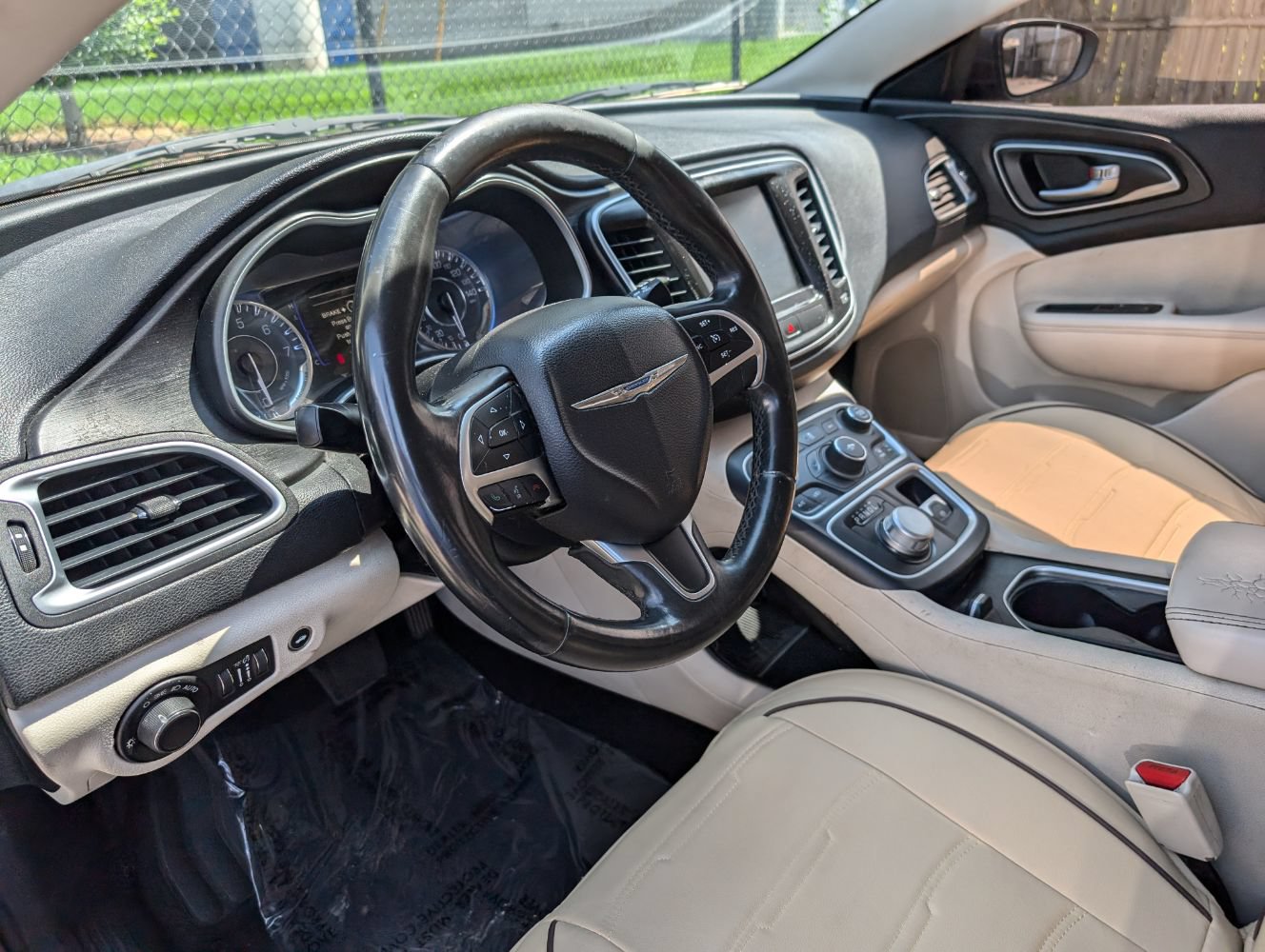 Used 2015 Chrysler 200 Limited w/ Convenience Group FWD image 12