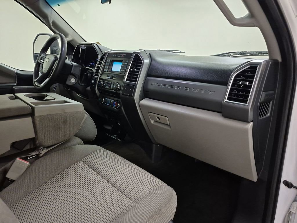 Used 2018 Ford F250 XLT w/ Snow Plow Prep Package image 30