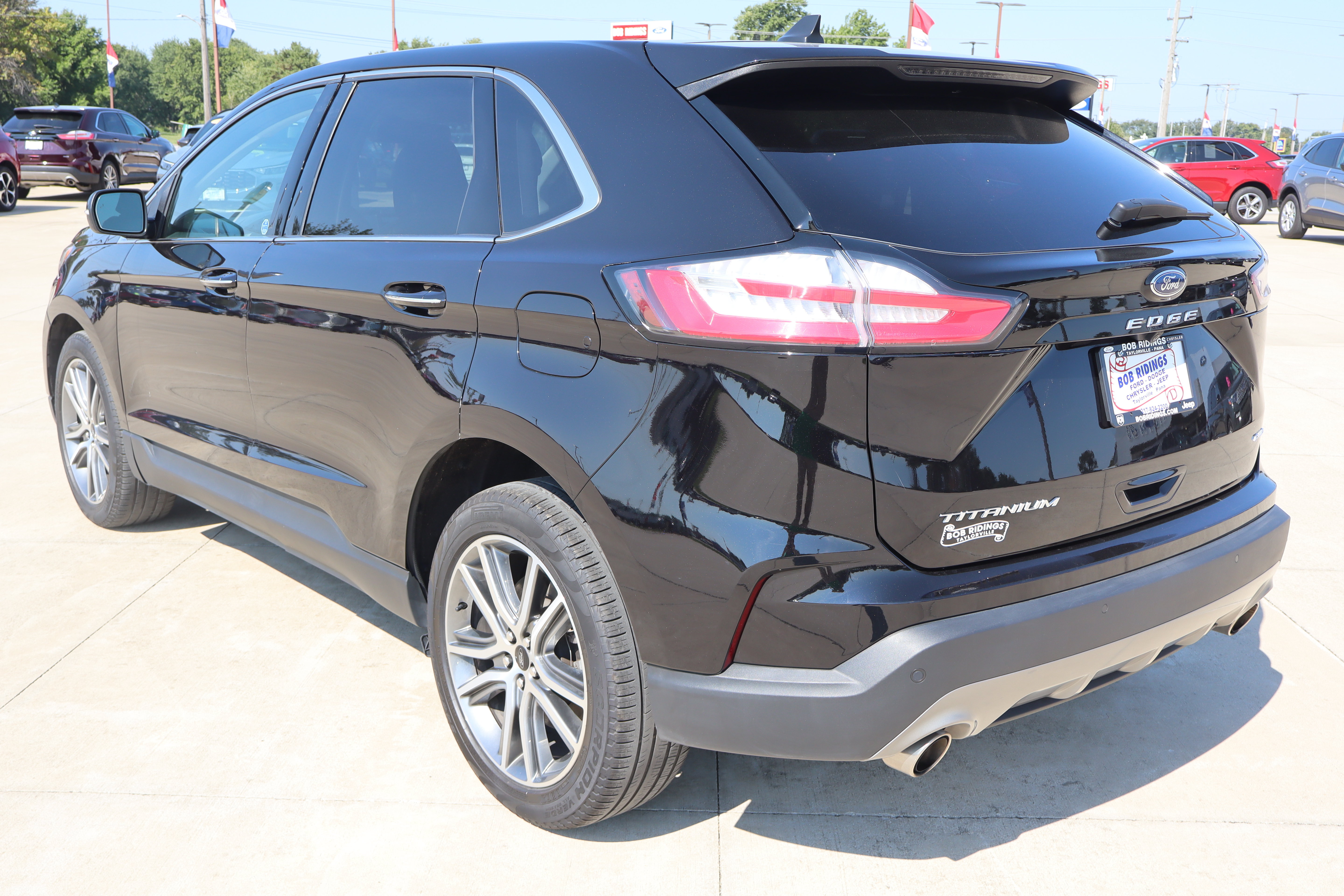 Used 2024 Ford Edge Titanium w/ Equipment Group 301A AWD/4WD image 7