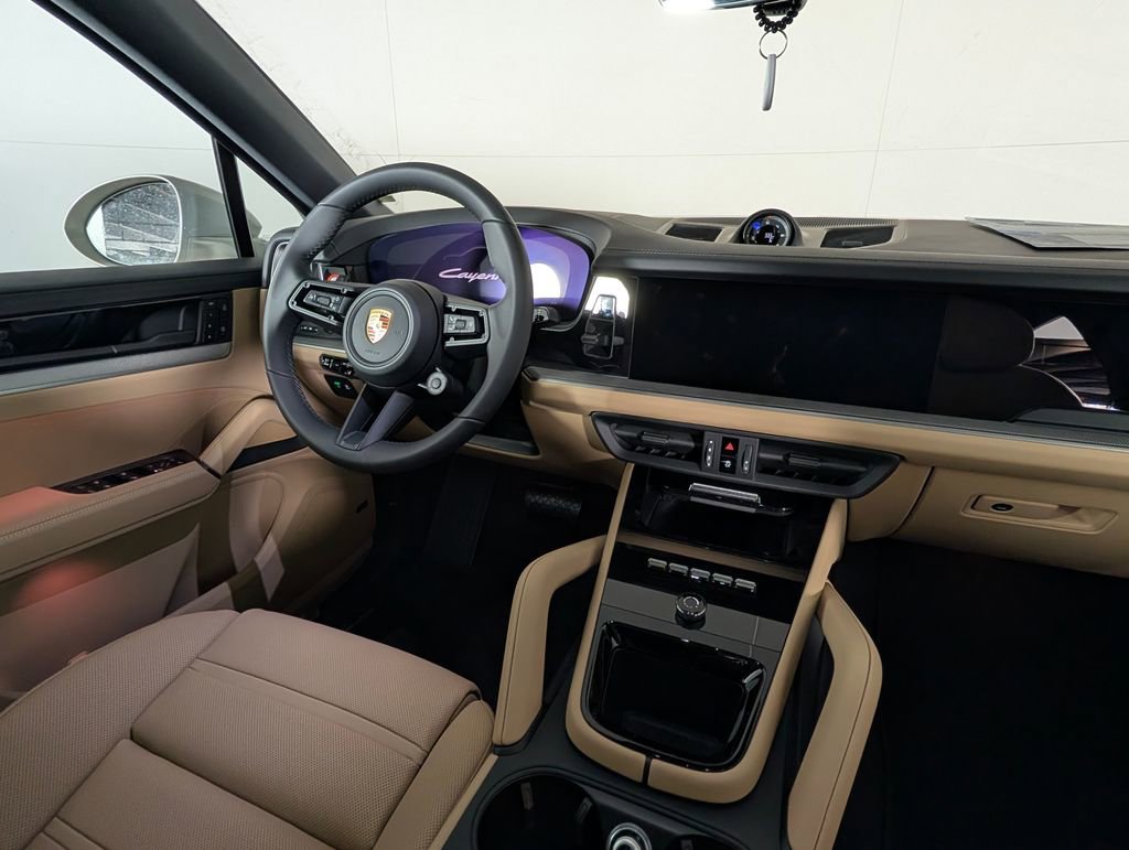 New 2026 Porsche Cayenne Coupe image 22