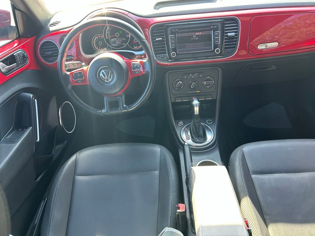 Used 2013 Volkswagen Beetle 2.5 image 8