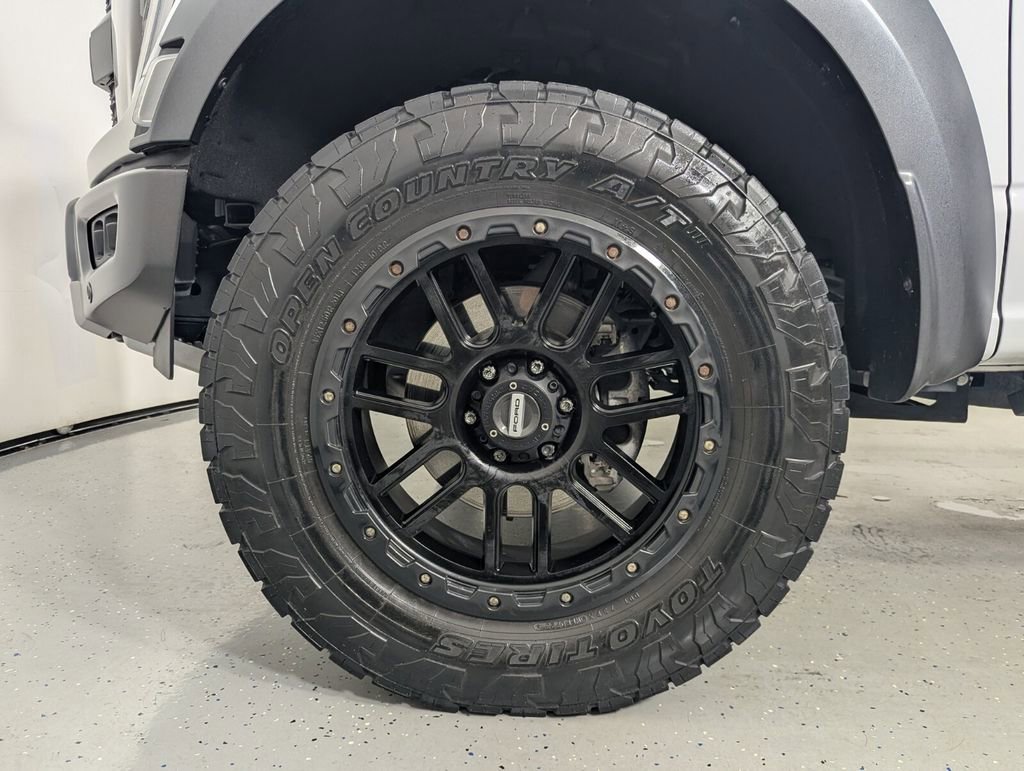 Used 2023 Ford F150 Raptor AWD/4WD image 9