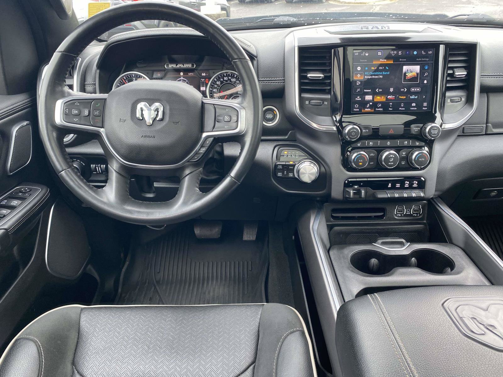 Used 2022 RAM 1500 Laramie AWD/4WD image 22