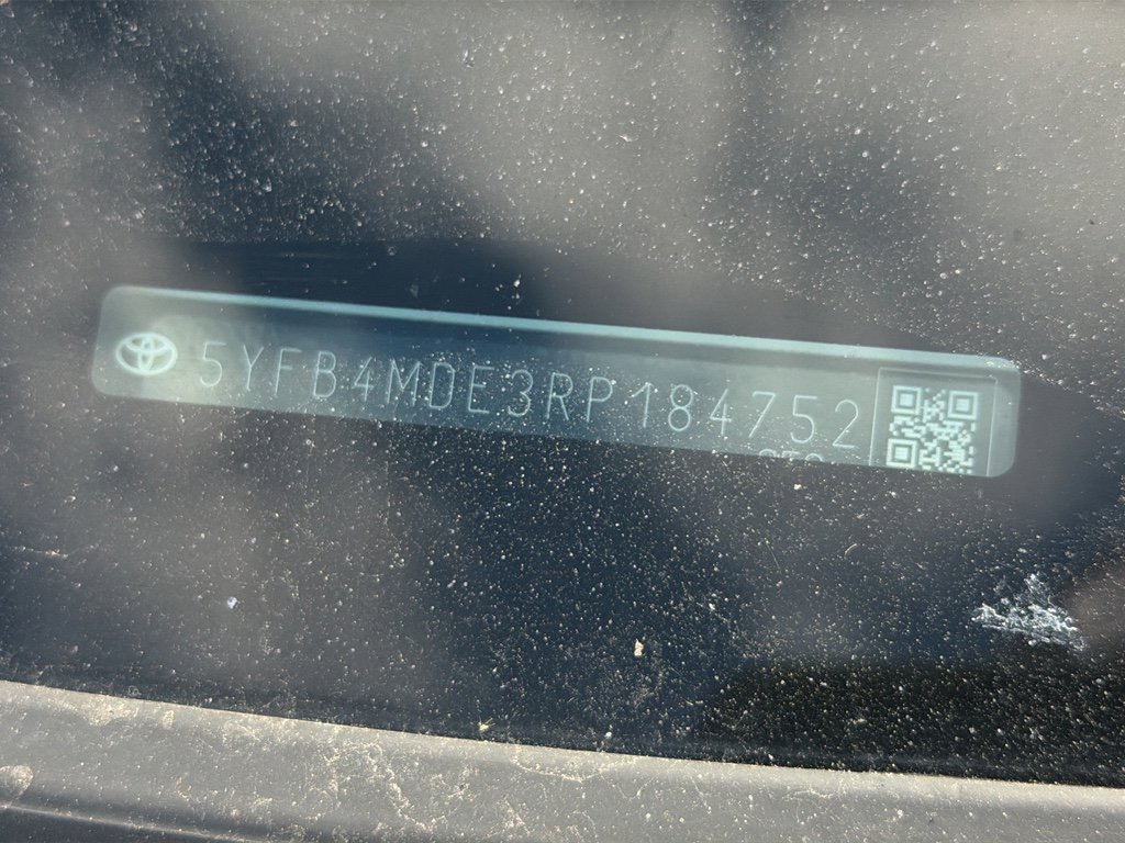 Used 2024 Toyota Corolla LE image 2