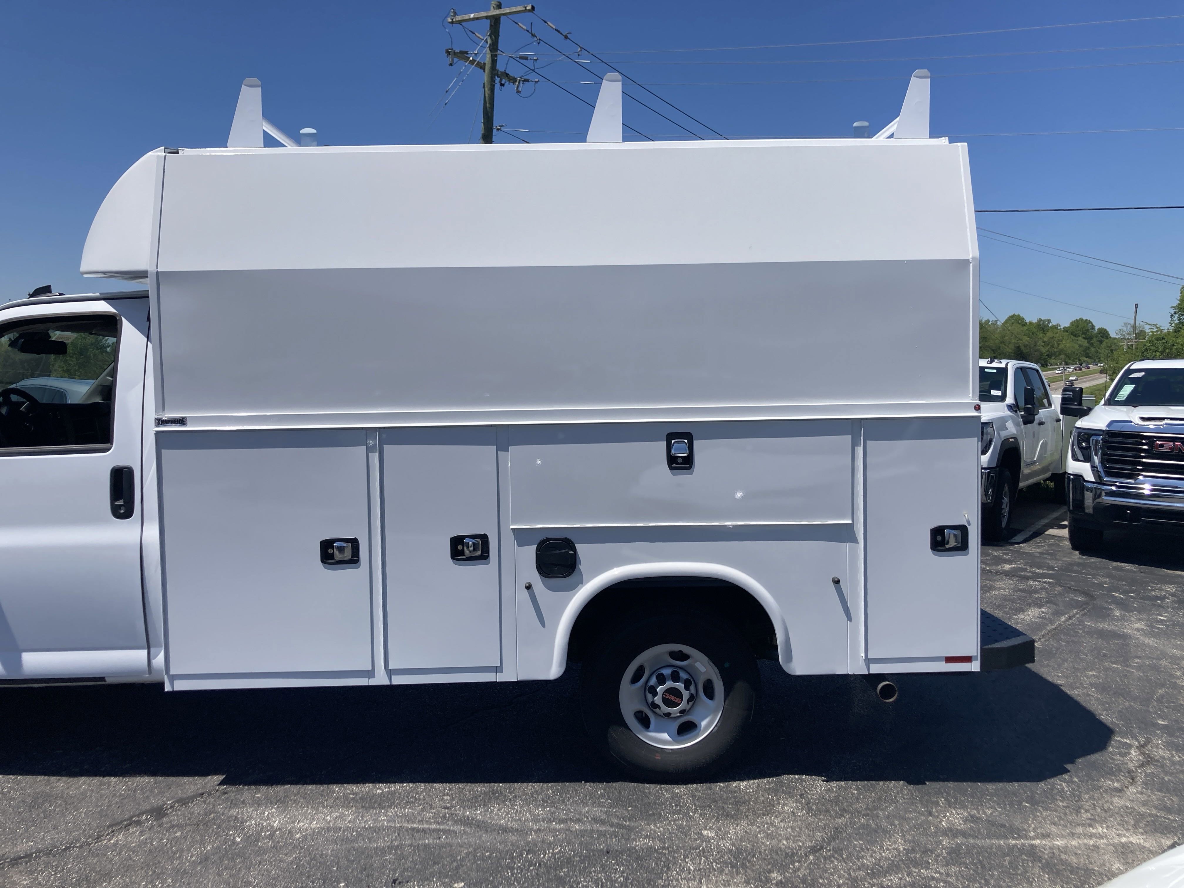 New 2024 GMC Savana 3500 w/ Power Convenience Package image 12