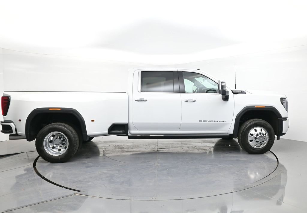 New 2026 GMC Sierra 3500 Denali Ultimate image 6