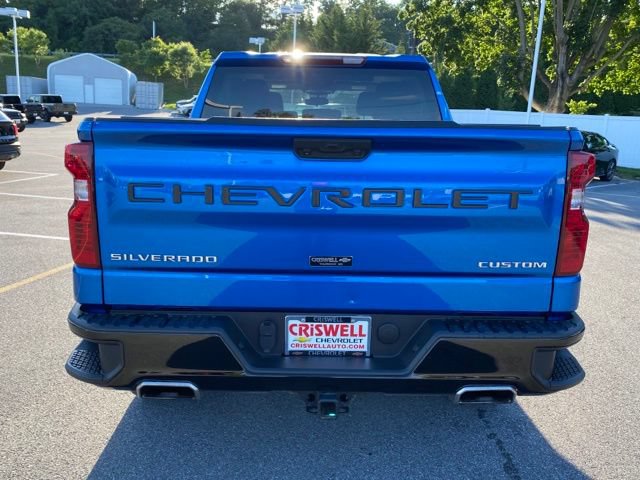 Used 2023 Chevrolet Silverado 1500 Custom Trail Boss AWD/4WD image 4