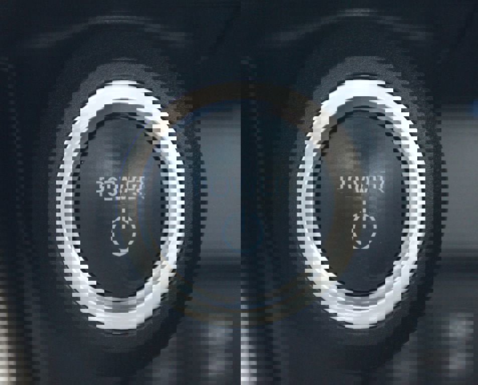 Used 2023 Toyota Venza Limited image 9