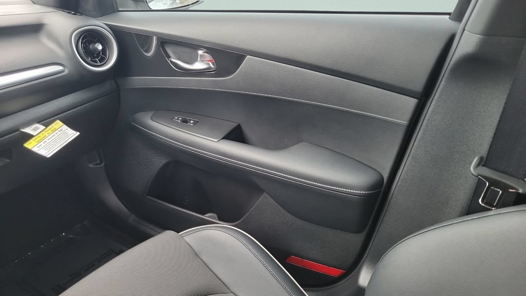 Used 2023 Kia Forte GT-Line FWD image 13