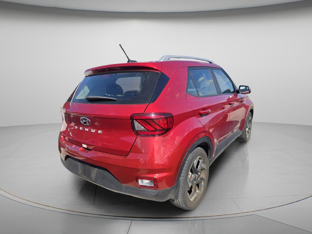 Certified 2024 Hyundai Venue Limited FWD image 7