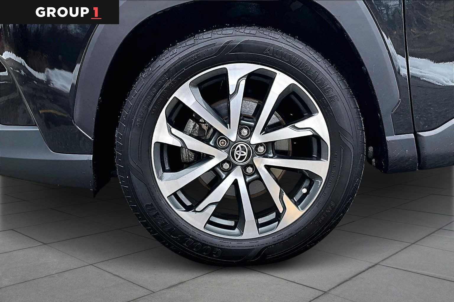 Certified 2022 Toyota Corolla Cross XLE w/ Convenience Package image 10