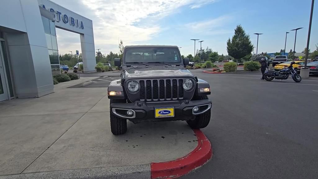 Used 2022 Jeep Gladiator Sport image 6
