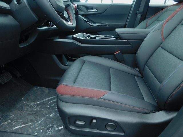 New 2025 Chevrolet Equinox RS image 21