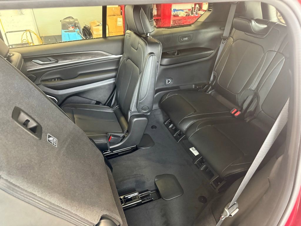 New 2026 Jeep Grand Cherokee L Limited image 34