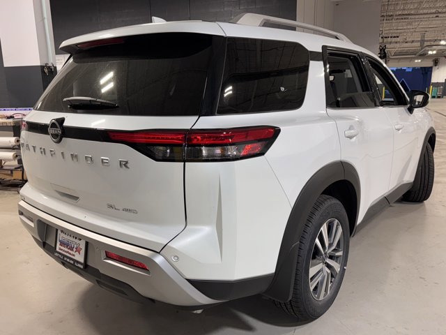 New 2025 Nissan Pathfinder SL image 11