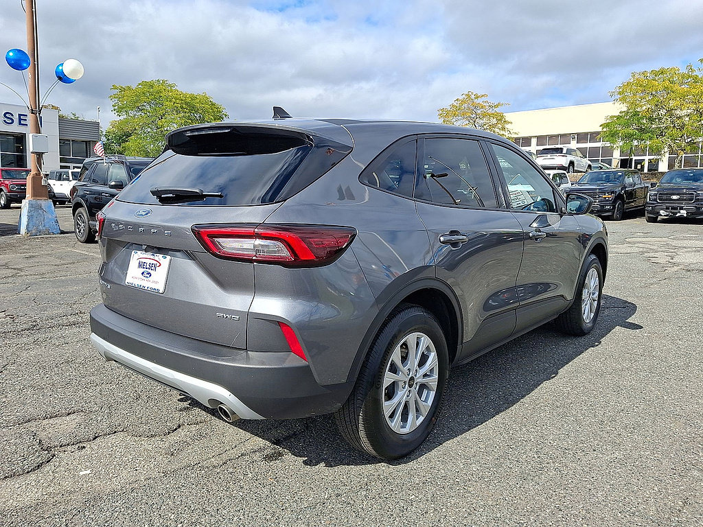 Certified 2025 Ford Escape Active AWD/4WD image 31