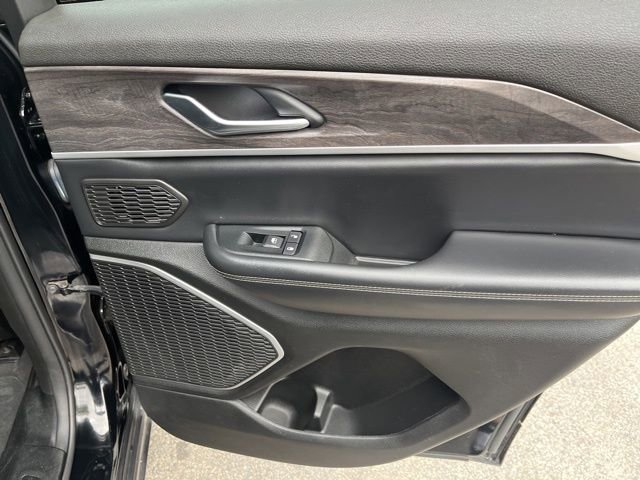 Used 2023 Jeep Grand Cherokee 4WD 4xe image 36