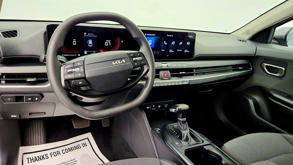 Used 2025 Kia K4 FWD image 13